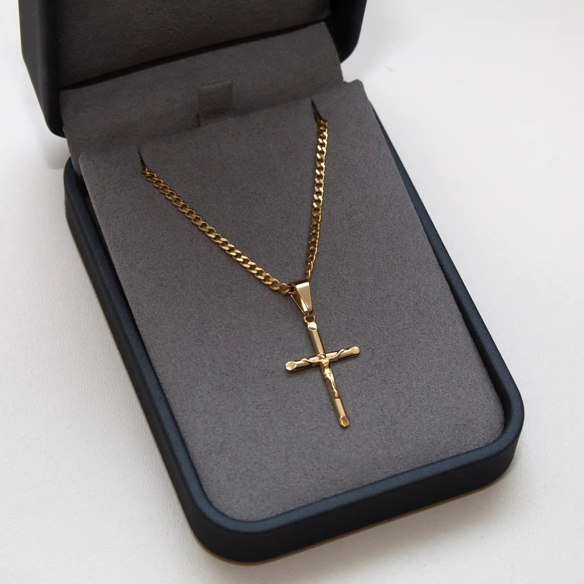 Pingente Cruz com Jesus Cristo Banhado a Ouro 24k