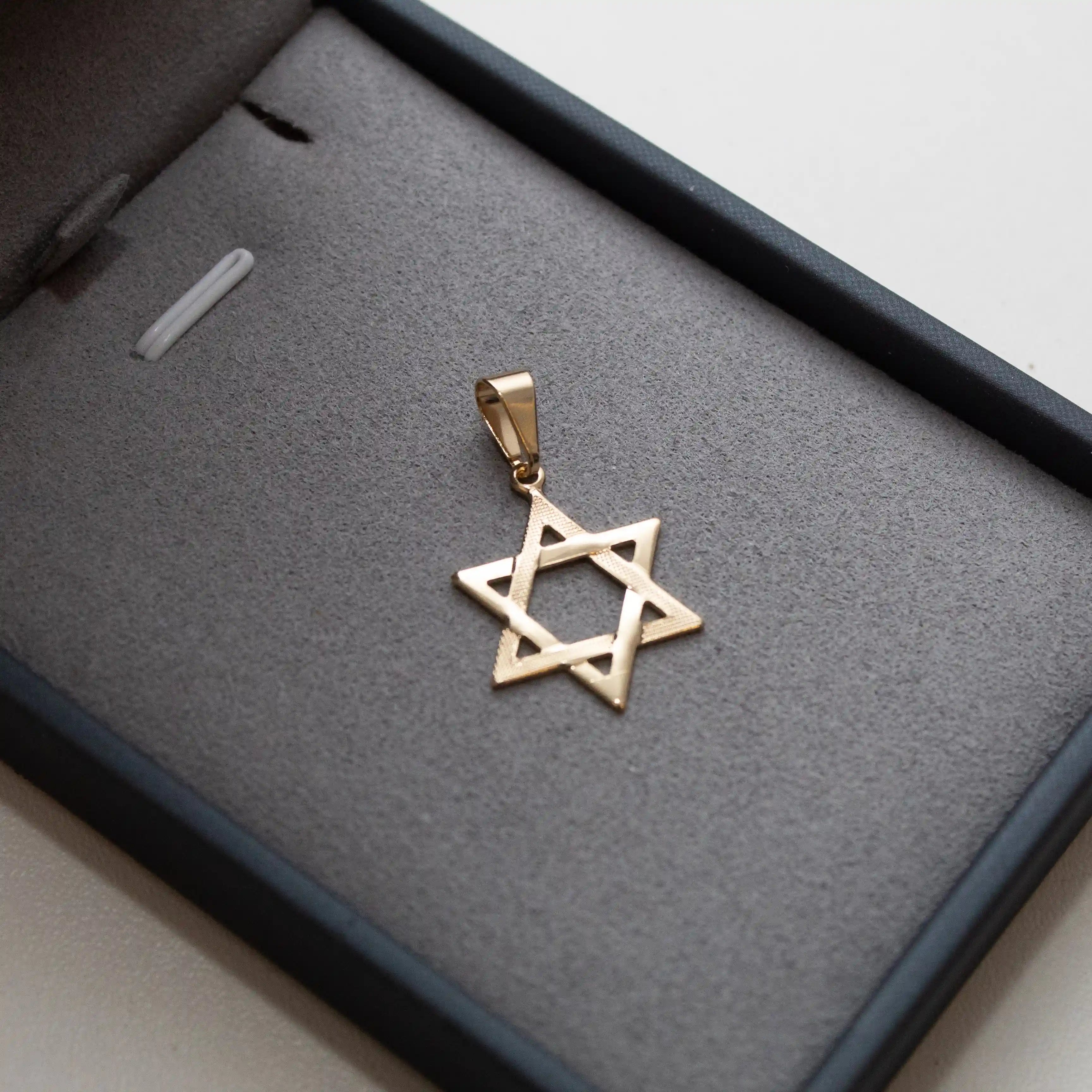 Pingente Estrela de David Banhado a Ouro 24k